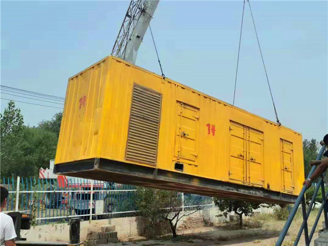 西市300KW柴油发电机组油耗是多少？