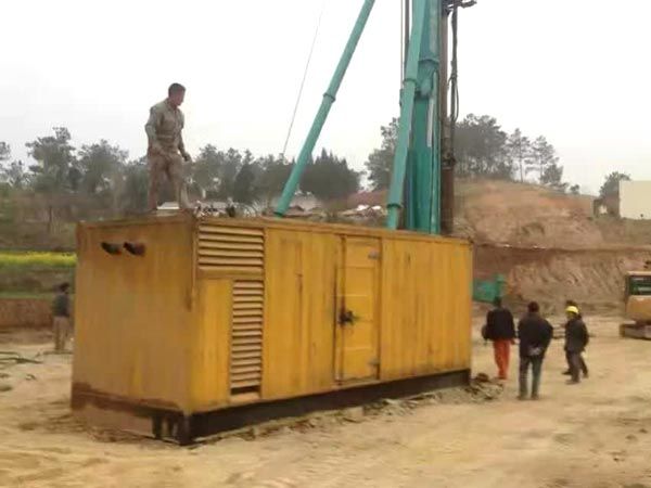 西市如何判断水冷式机油散热器密封件是否需要更换？